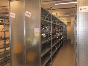 Metalsistem legbordstelling accessoires kopwand verzinkt